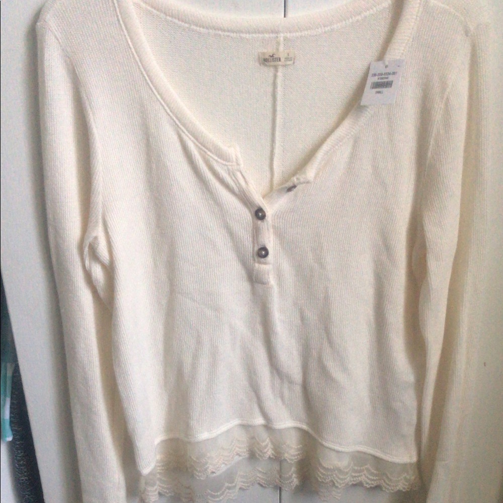 Hollister top